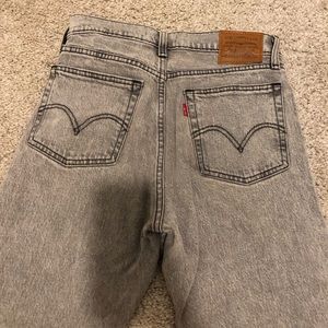 Gray Stone Size 25 Levi’s High Rise Wedgie Icon Jeans